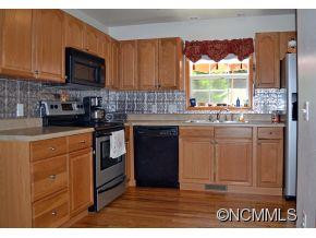 222 Hayfield Drive - Photo 4