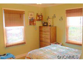 59 Thurland Ave. - Photo 8