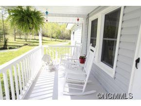 860 Virginia Road - Photo 3