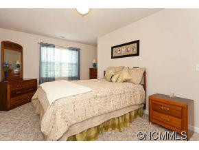 99 Farington Circle - Photo 12