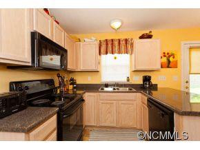 99 Farington Circle - Photo 7