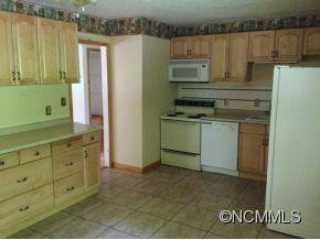 16 Pinecrest Road - Photo 3