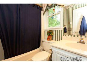 4 Bridle Path - Photo 17