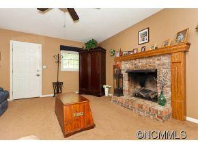 4 Bridle Path - Photo 3