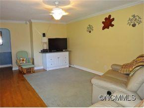 34 N. Main Street - Photo 3