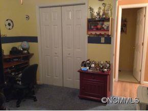 560 Hunters Ridge Drive - Photo 11