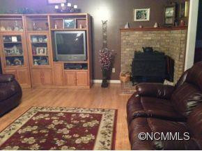 560 Hunters Ridge Drive - Photo 3