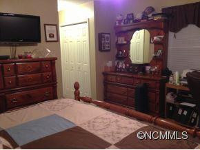 560 Hunters Ridge Drive - Photo 7