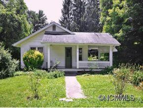 11 PINEVIEW ROAD - Photo 2