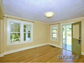 11 PINEVIEW ROAD - Photo 4