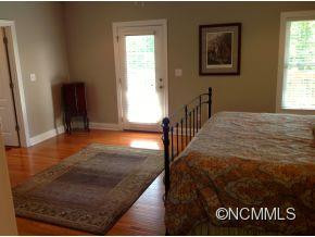 503 Cross Creek Drive - Photo 13