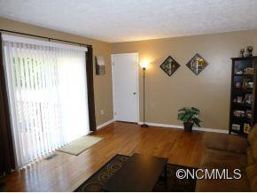 75 BRADDOCK WAY - Photo 9