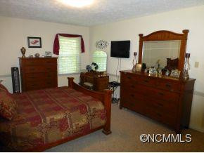 75 BRADDOCK WAY - Photo 10