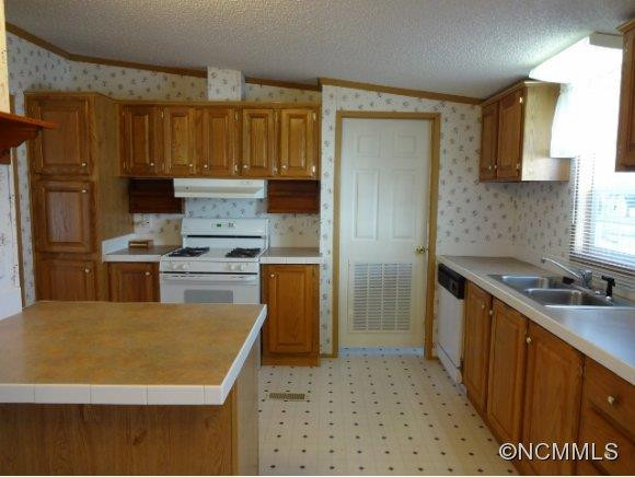 441 RIVERWIND DRIVE - Photo 3