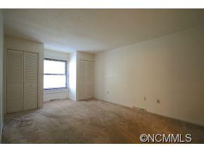 401 Shepard Square - Photo 7