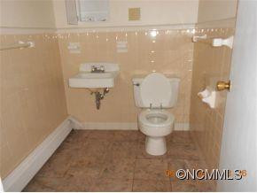 35 Oak Street - Photo 5
