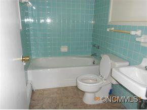 35 Oak Street - Photo 6