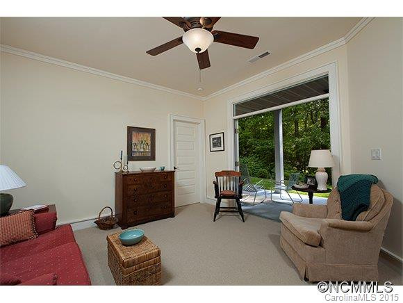 84 Meadow View Road - Photo 11