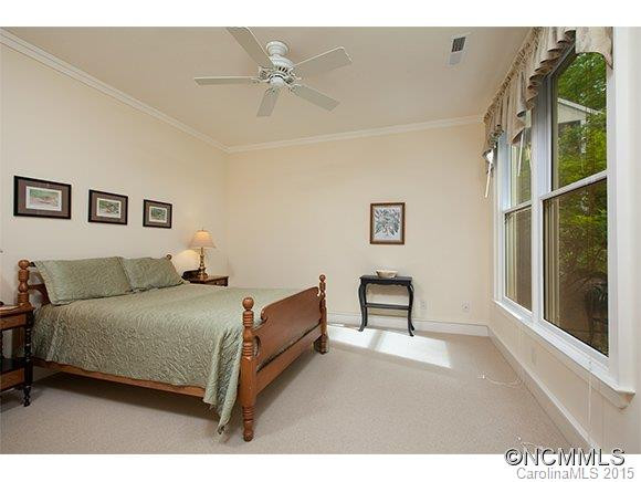 84 Meadow View Road - Photo 10