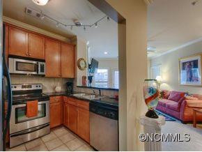 9 KENILWORTH KNOLL #306 - Photo 6
