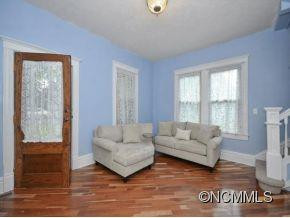 102 JODY STREET - Photo 3
