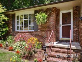 344 LAKE CIRCLE DRIVE - Photo 2