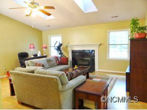 8 Strathmore Drive - Photo 4