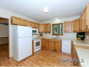 39 WILKIE WAY - Photo 3