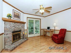 39 WILKIE WAY - Photo 4