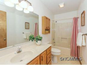 39 WILKIE WAY - Photo 6