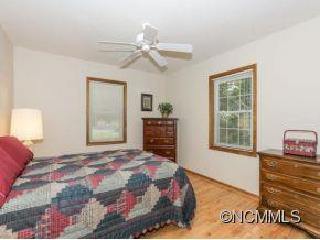 39 WILKIE WAY - Photo 7