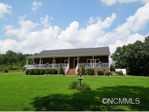 208 Woodview Dr
