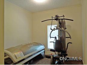 208 Woodview Dr - Photo 12