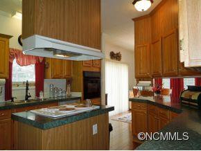208 Woodview Dr - Photo 7