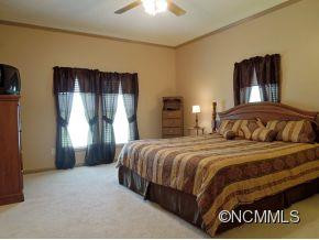 208 Woodview Dr - Photo 8