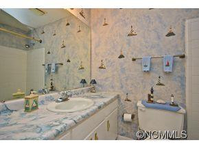  - Photo 10