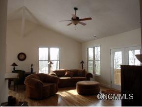 143 Sharon Ridge Ct - Photo 7