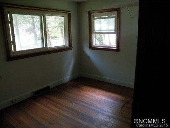 270 Warren Creek Road - Photo 3