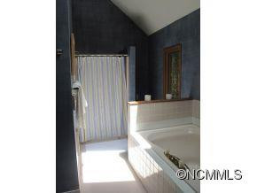 22 Tree Top Drive - Photo 15