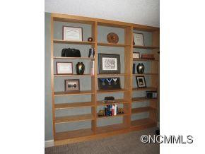 22 Tree Top Drive - Photo 18