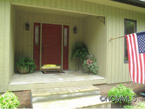22 Tree Top Drive - Photo 3