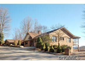 2220 E. Cumming Woods Lane