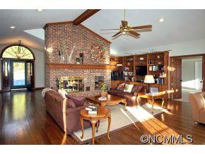 2220 E. Cumming Woods Lane - Photo 5
