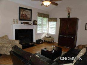 20 Fairview Hills Drive - Photo 3