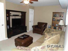 20 Fairview Hills Drive - Photo 10