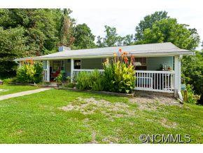 27 Shadowlawn Dr