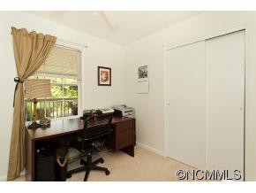 27 Shadowlawn Dr - Photo 12