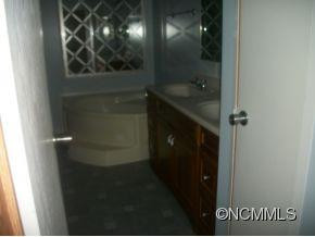 380 Henry Mccall Road - Photo 4