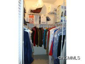 305 LAUREL PARK PLACE - Photo 19