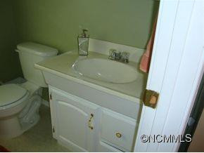 305 LAUREL PARK PLACE - Photo 20